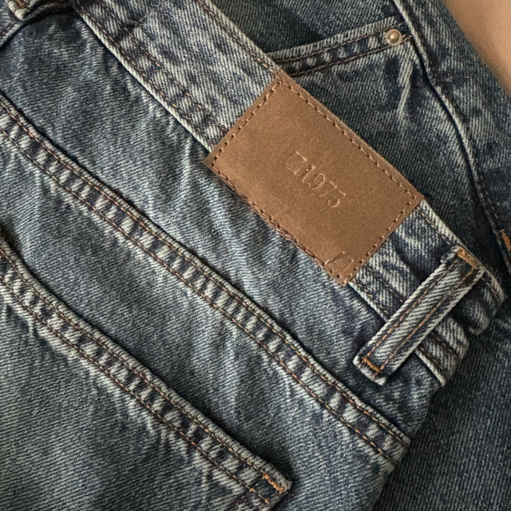 Zara Low Rise Blue Jeans - Picture 7 of 8